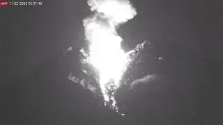 Nov 22, 2025: Semeru Volcano Still Erupting after Serious Pyroclastic Flows on Wednesday