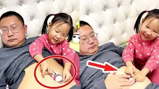 女孩在爸爸肚子上貼小熊貼紙！太可愛了 #最暖親子陪伴 #男人帶娃系列 #爹帶娃 #在家陪娃日常