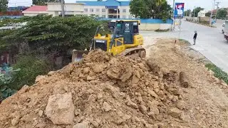 Just New Project!! Skilled Using SHANTUI B2 Dozer and 12-Wheel Dump Trucks Filling Flooded Land