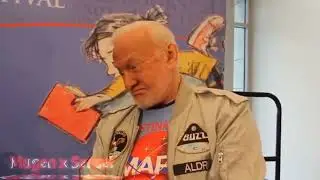 Little Girl Asks Buzz Aldrin An Interesting Question & His Response Is Quite Shocking! 😳