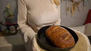 Выпечка деревенского хлеба и приготовление сливочного супа на дровяной печи|Relaxing Village Cooking