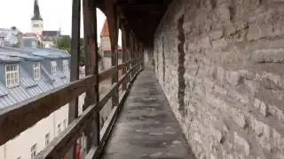 Timelapse walk on Tallinn Old Town wall