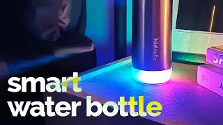 Smart Water Bottle reminds you to drink water, track your intake and sync with your phone!