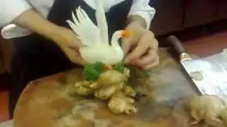 Rettichschwan - Gem&uuml;seschnitzereien