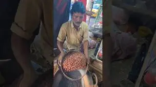 How To Roast Peanuts 🥜🥜 in Sand #reels #viral #youtubeshorts #youtubeshortsvideo