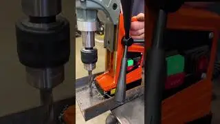 High-Performance Magnetic Drill with Variable Speed & Lubrication System