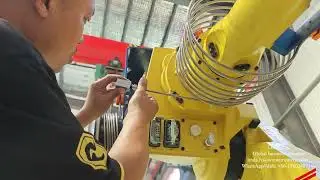 Fanuc Robot Waterjet Cutting Equipment For Automotive Interior Trimming Exterior Cutting