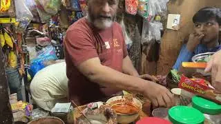 The famous chachu pan wala | process for making pan | chachu pan wala Lahore | anarkali bazar