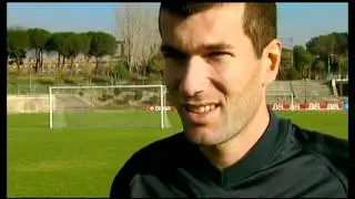 ZIDANE : LA ROULETTE (lecon de foot)