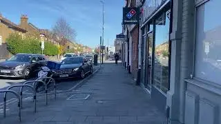 South Wimbledon Station 5 min to walk