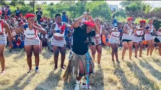 Indoni KwesakwaMthethwa edlala ingoma emnandi -
