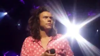 One Direction - Story Of My Life - Apple Music Festival - front row