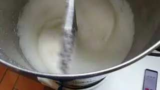 Hagesana Cream King Eiweiss/Eggwhite Video 1/3