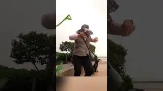 Shock Statue Prank😱Funny #shorts #livingstatueprank #statueprank #hilariousreaction #fun#funnyprank