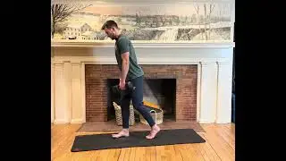 DB Alternating Split Stance Deadlift 
