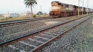 12720/Hyderabad - Jaipur SF Express | Lead alco twins WDM-3D | Train-12720 | Indian Raiway