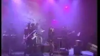 Queen B - 'Jeepster' live on Jonathan Ross