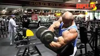 Robert Burneika - Ćwiczenia na bicepsy cz.1