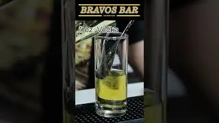 Узнайте, как приготовить ABSINTHE BULL SHOT &mdash; коктейль, который снесет вам крышу.