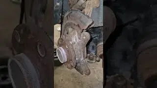 Renault Congo - Front Wheel Bearing Replacement