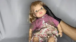 Pulizia e Restauro Bambola Parlante! [ 4K | ASMR ]