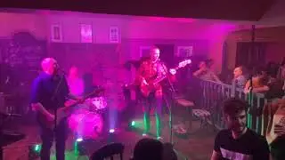 king monday live at the oak tree  play that funky music