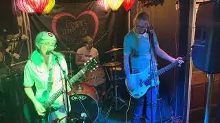 Fyzz Wallis Band - 'My Not Girlfriend'