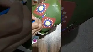 Broken Plastic Planter Repair | Reuse Old Planter DIY 🌱 #Shorts #potpainting @TheArtsyVibes