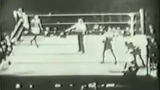 29 year old Sugar Ray Robinson vs Bobby Dykes 10th round from @sweetfights