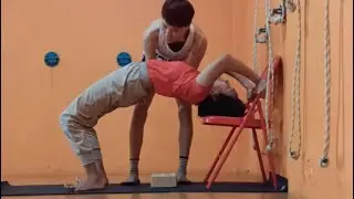 What is the benefit from private yoga class ?