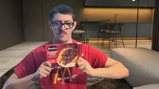 Reviewing stouffers Salisbury steak and Mac and cheese 