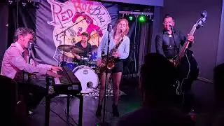 Peter & the Wolves 