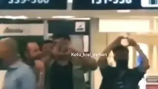 Can Yaman airport Fiumicino Italy oktober 2020.