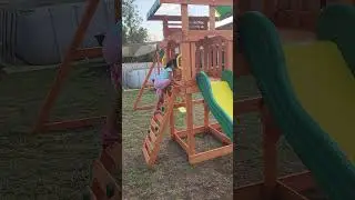 Oaklynn plays on her Backyard Discovery Tucson swing set for first time🥰