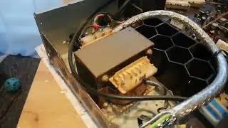Pioneer A-400 likwidujemy bezsensowne modyfikacje. Przywracamy wzmacniacz z krainy mutantów :)
