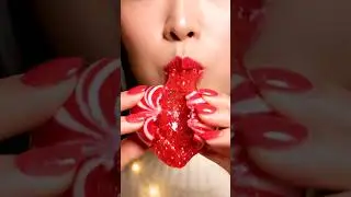 ASMR Eating|Peppermint Candy bites ❤️🤍 #asmrsounds #aiasmr #asmreating #kiahrasasmr