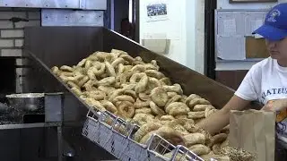 Owner recalls celebrity bagel fans as St-Viateur turns 60