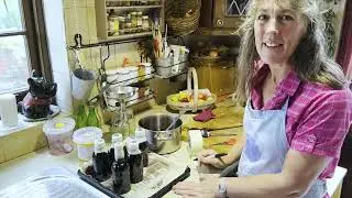 Making Spiced Elderberry syrup    #smallholding #homestead #harvest #immunesupport