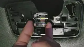 Installing 28mm festoon LED Light Bulb in 2018 Toyota C-HR Rear Dome Light
