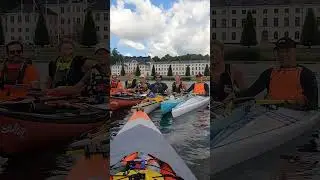 Kayak group photo in front of Karlberg castle - Stockholm city tour, Itiwit X500 & sea kayaks