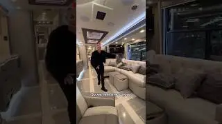 ТУР на автодоме по дому на колесах стоимостью 1,1 миллиона долларов! #дом на колесах