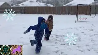 Snowball fight the Kraken kid vs leopard girl ￼