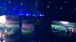 One Direction perform Night Changes (2014 American Music Awards)