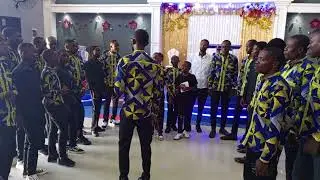 Coro Kiandu Masculino paróquia Jesus Reina Cabinda 