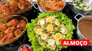 Almoço de domingo, sobrecoxa na cerveja, maionese, macarrão, salada e mais