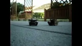 Mini RC Panzer in Aktion