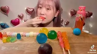 candy eating mukbang poprock candy sticks,gummy fruit balls,HUGE gummy bears,sour strips mukbang 🍭🍬🍩