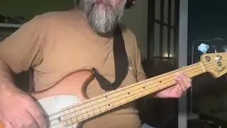 Dropkick Murphy&rsquo;s - Barroom Hero (bass cover)
