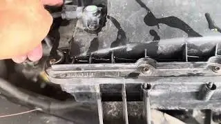 Mercedes Dodge Sprinter 3500 Air Filter Replacement   DIY Winnebago Itasca Navion View Mercedes