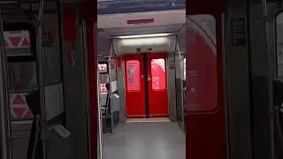 T&uuml;r &ouml;ffnen und T&uuml;r Schlie&szlig;t | Quietche BR425 von DB Regio (S-Bahn Rhein-Neckar) | 317 / 817